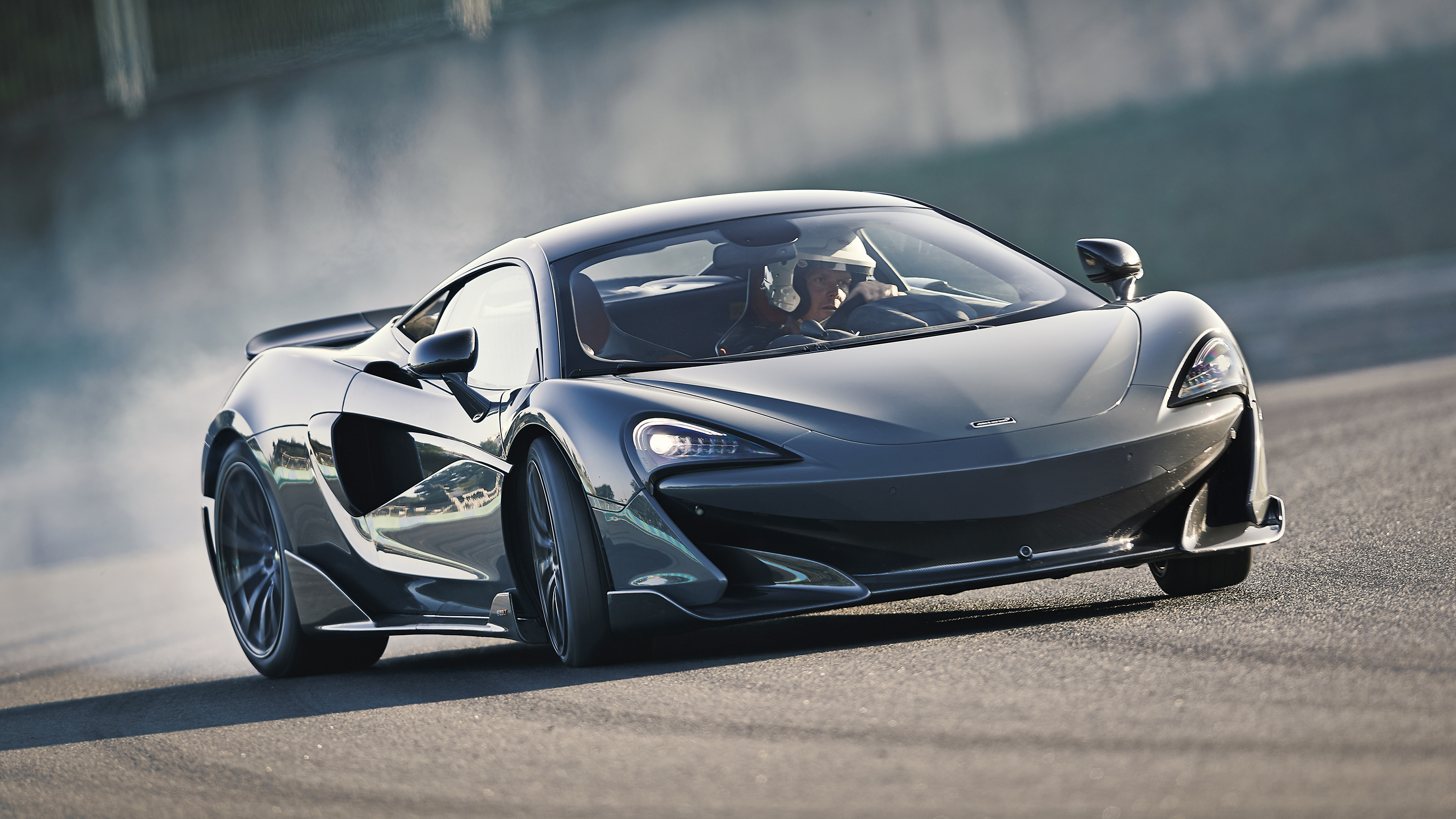 McLaren 600LT Spider - Specification