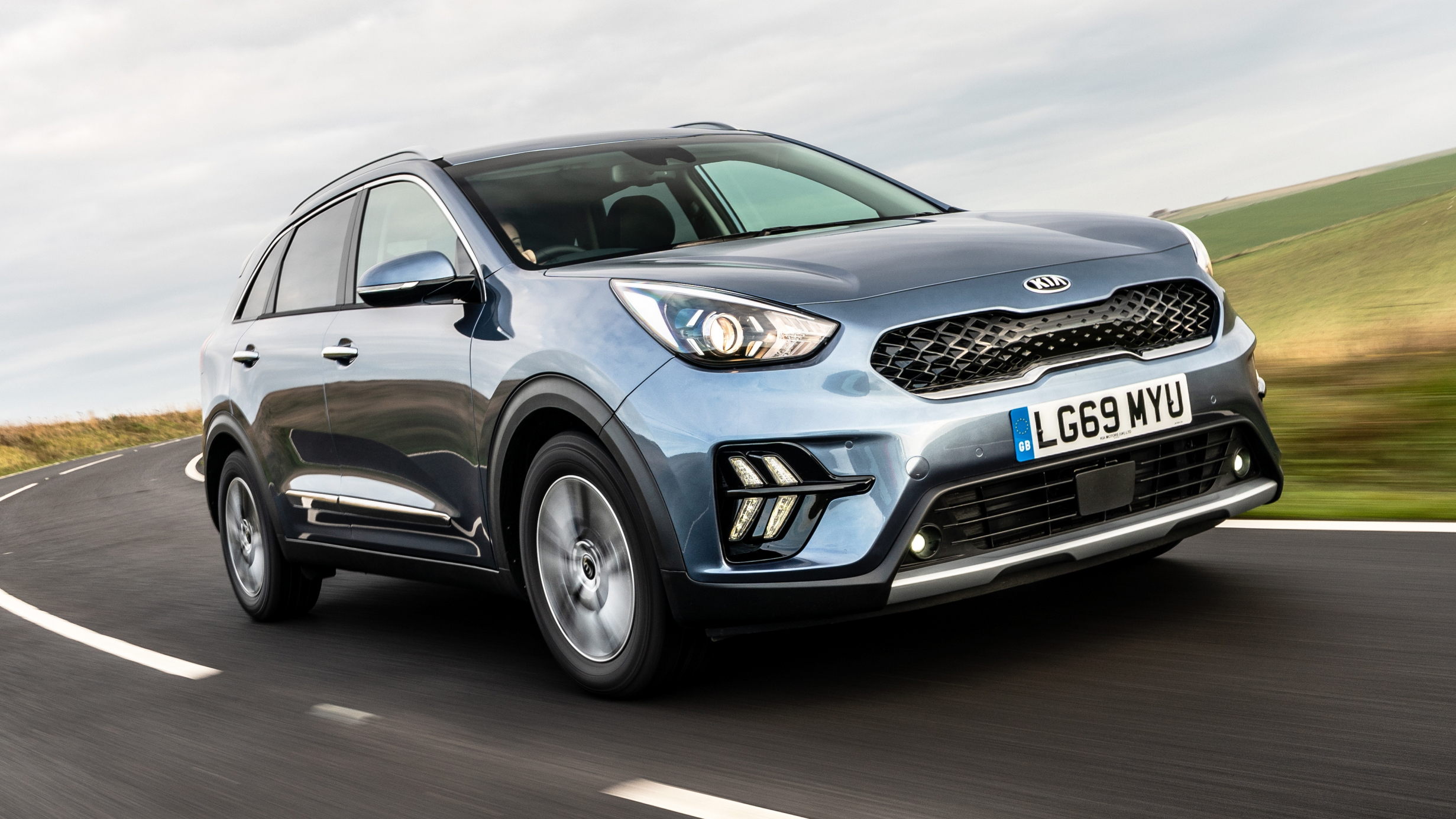 2020 Kia Niro Review, Pricing, and Specs