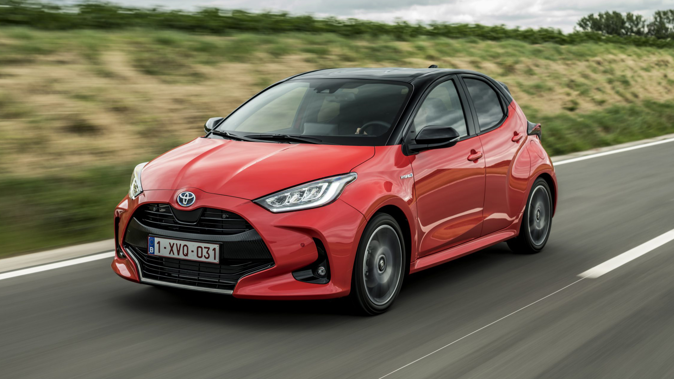 restaurant motor Merchandising Toyota Yaris Review 2022 | Top Gear