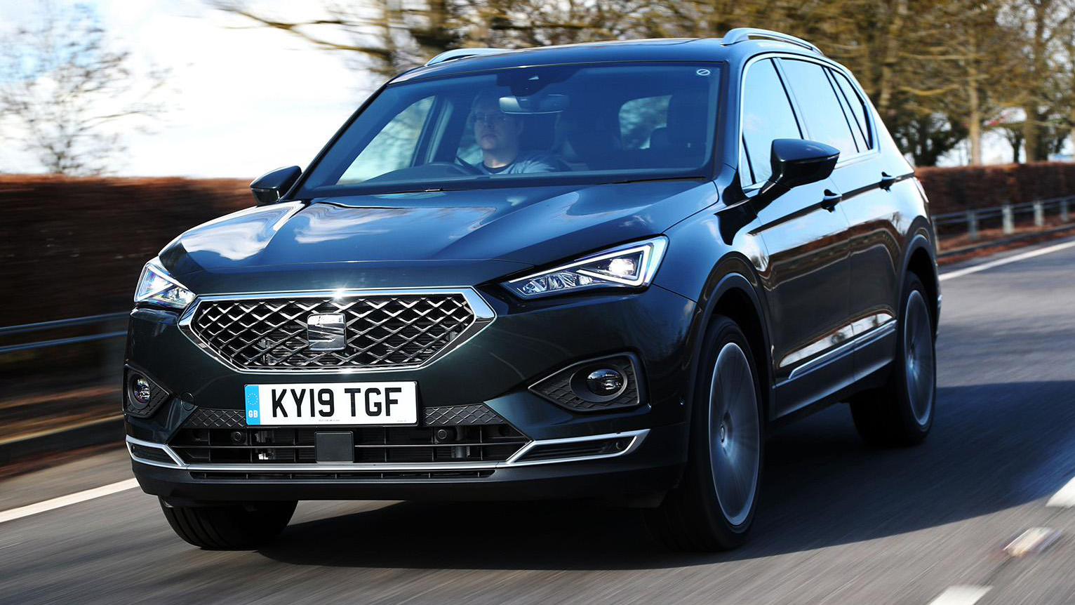 https://www.topgear.com/sites/default/files/cars-car/image/2021/08/Seat_Tarraco_front_dynamic_0.jpg