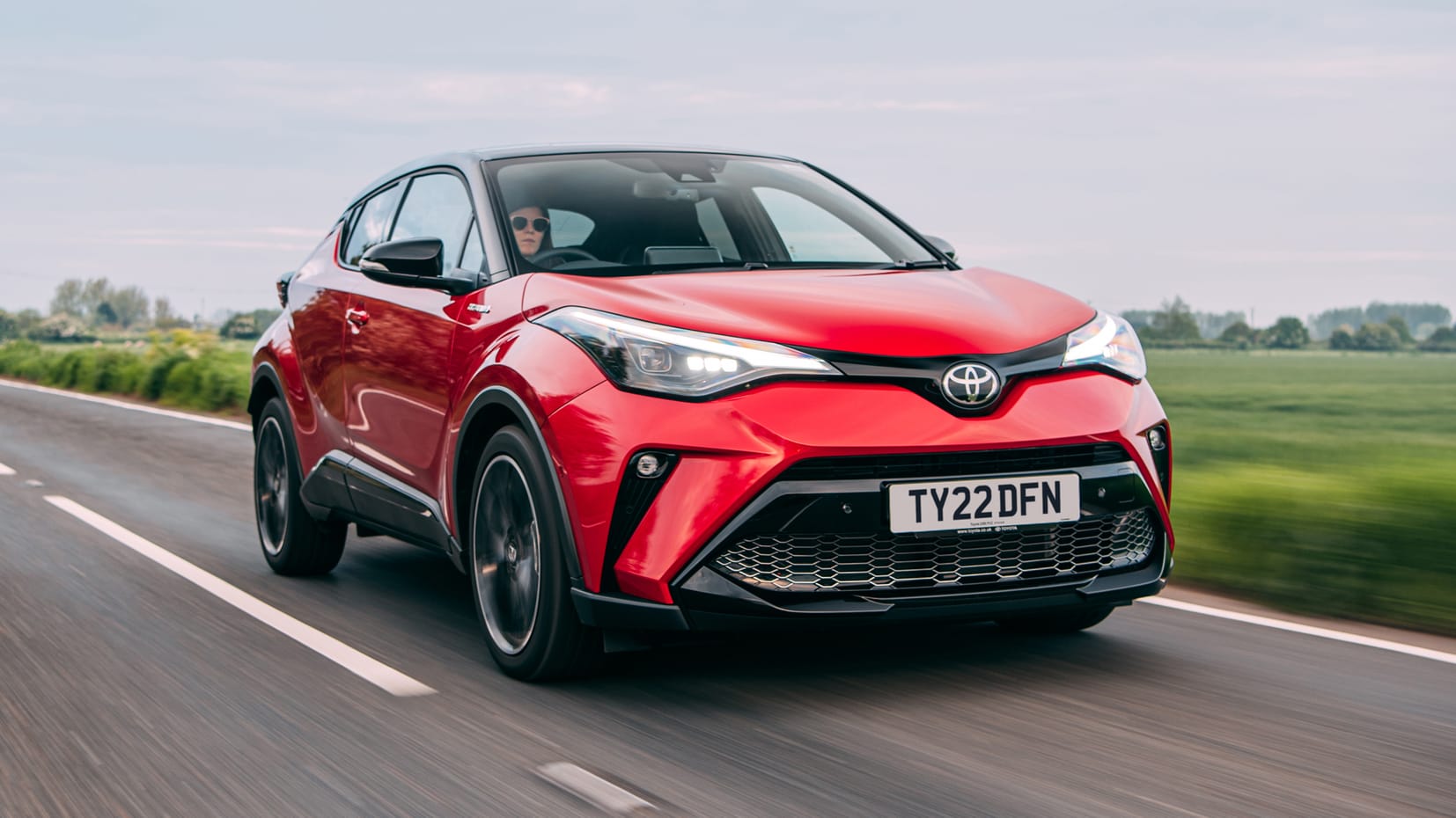 Toyota C-HR 2023, évolution Esthétique Et Révolution Technique Pour Le Best Seller Desormais 4x4 Et Phev