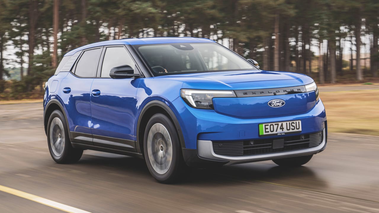 Ford Explorer Interior Layout & Technology | Top Gear