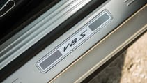 bentley_continental_gt_4.0_v8_s_2dr_auto_-_interior_4_-_2014.jpg