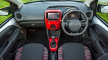 citroen_c1_1.0_vti_flair_5dr_-_interior_3_-_2014.jpg