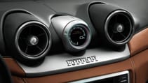 ferrari_california_t_2dr_auto_-_interior_2_-2014.jpg