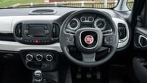fiat_500l_mpw_1.6_multijet_105_lounge_5dr_-_interior_4_-_2014.jpg