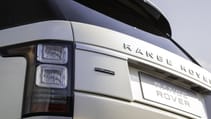 land_rover_range_rover_5.0_v8_supercharged_autobiography_lwb_auto_ss_-_interior_3_-_2014.jpg