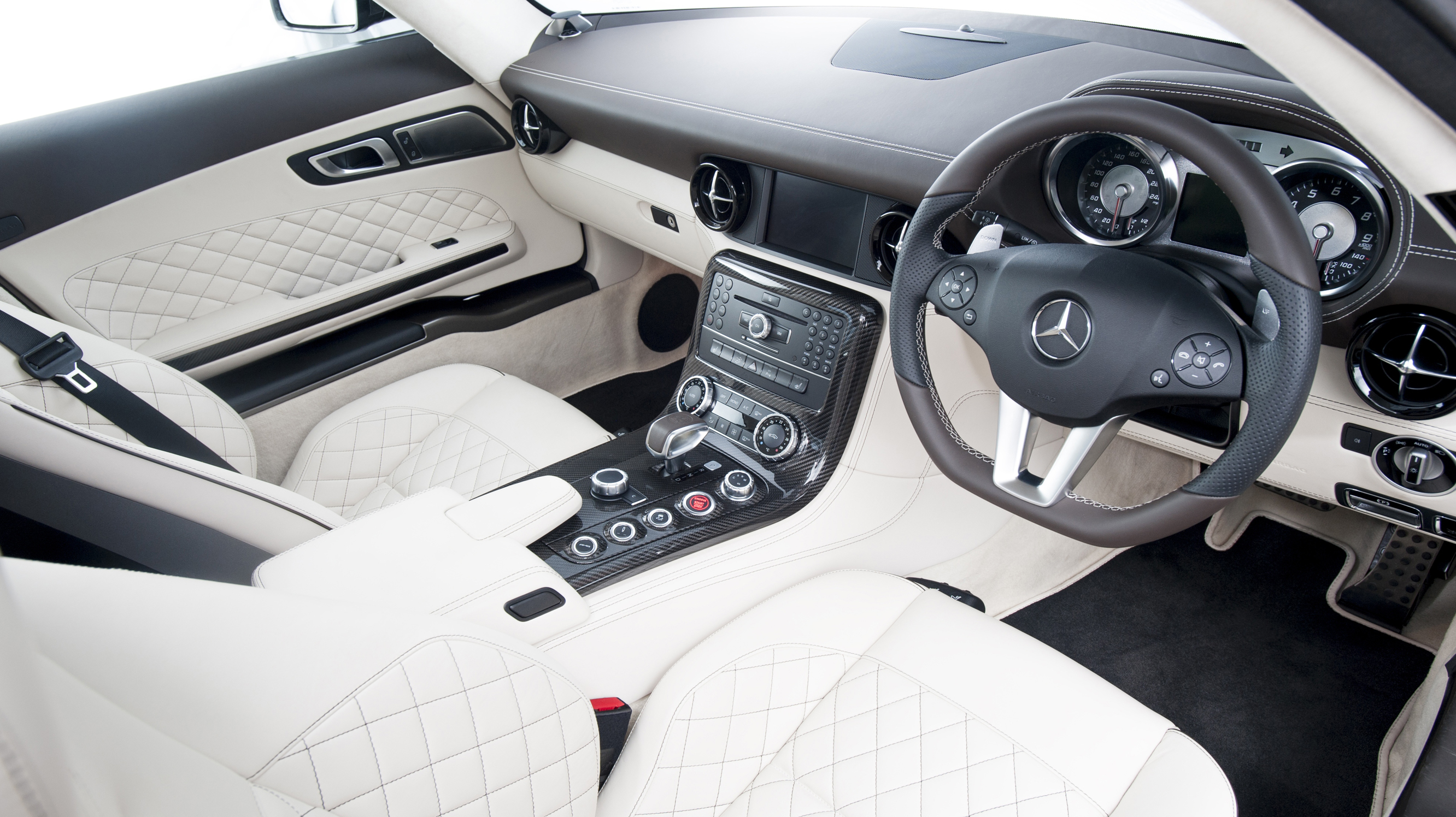 mercedes-benz_sls_63_2dr_auto_-_interior_4_-_2014.jpg