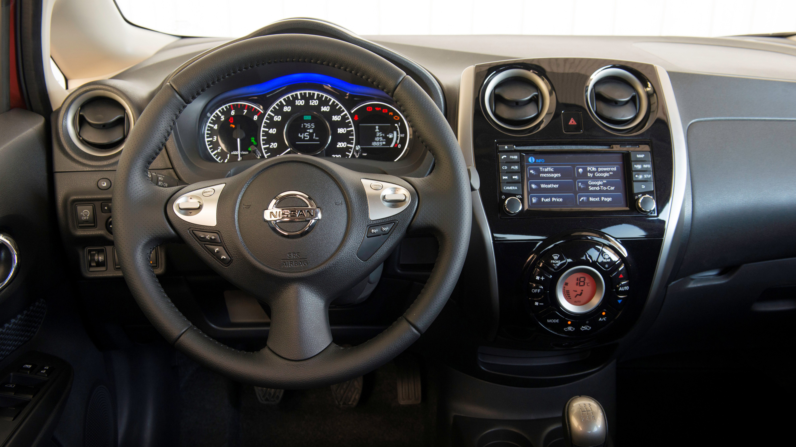 nissan_note_1.2_acena_5dr_-_interior_2_-_2014.jpg