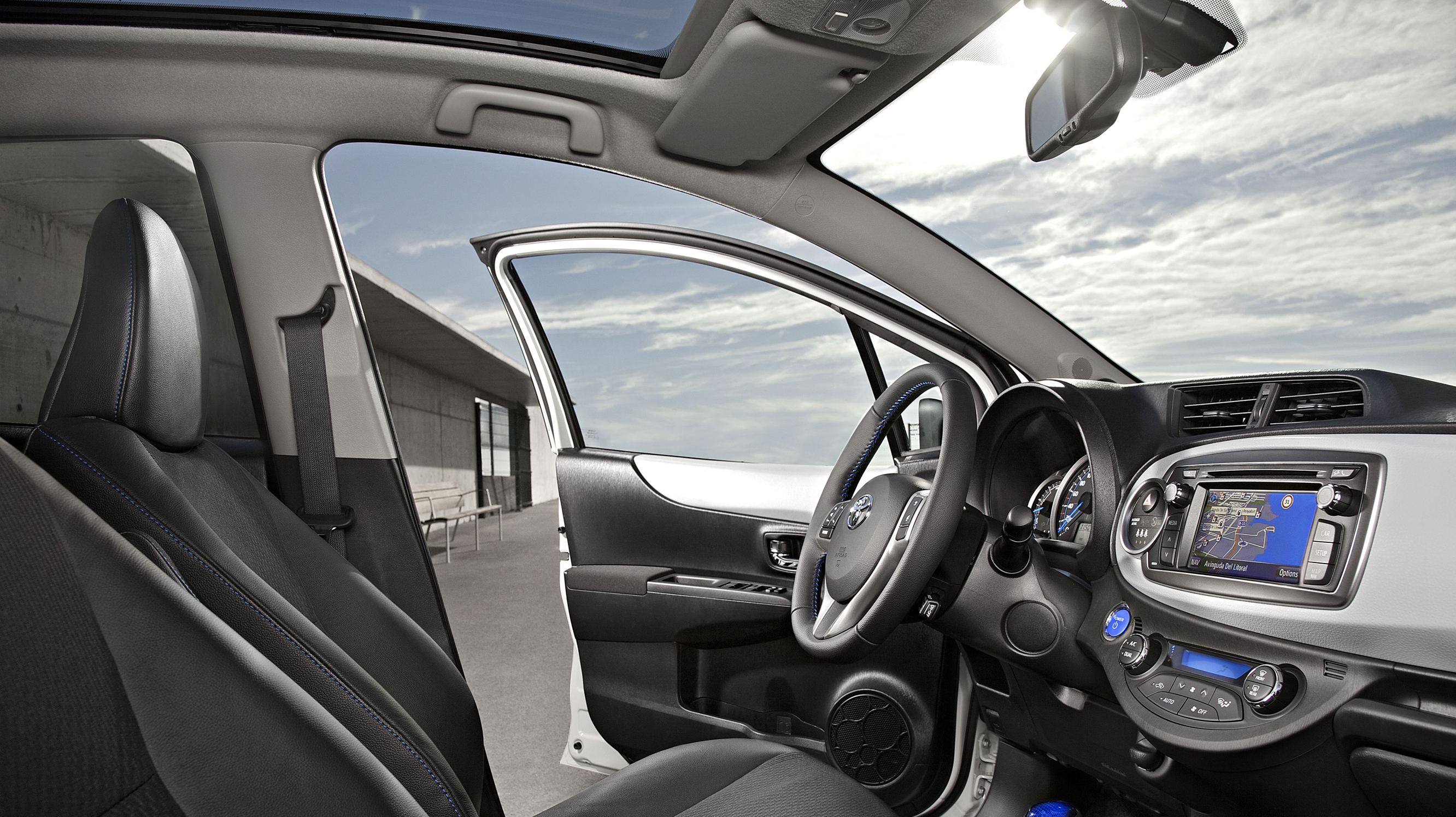 Road Test Toyota Yaris 1.5 VVT i Hybrid Icon 5dr CVT Auto Reviews
