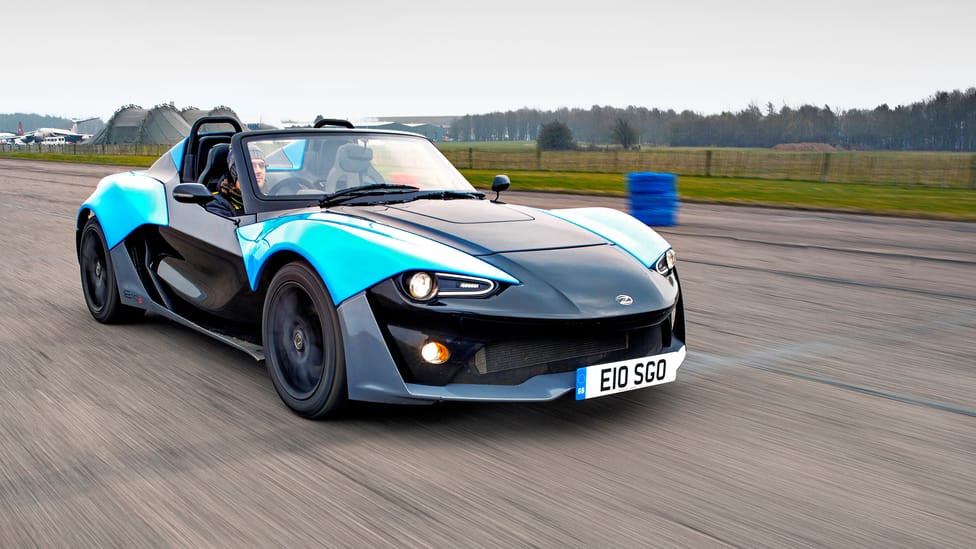 zenos_e10_s_new.jpg