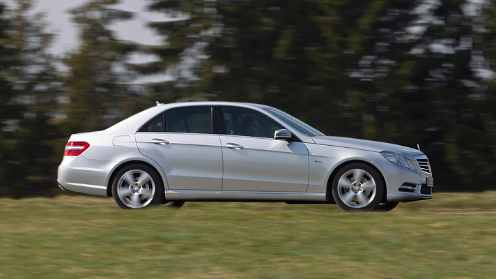 Road Test Mercedes Benz E Class 00 Bluetec Hybrid 4dr Auto Reviews 21 Top Gear Road Test Mercedes Benz E Class 00 Bluetec Hybrid 4dr Auto Reviews 21 Top Gear