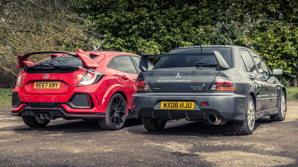 Fight! Honda Civic Type R vs Mitsubishi Evo IX MR FQ-360 | Top Gear