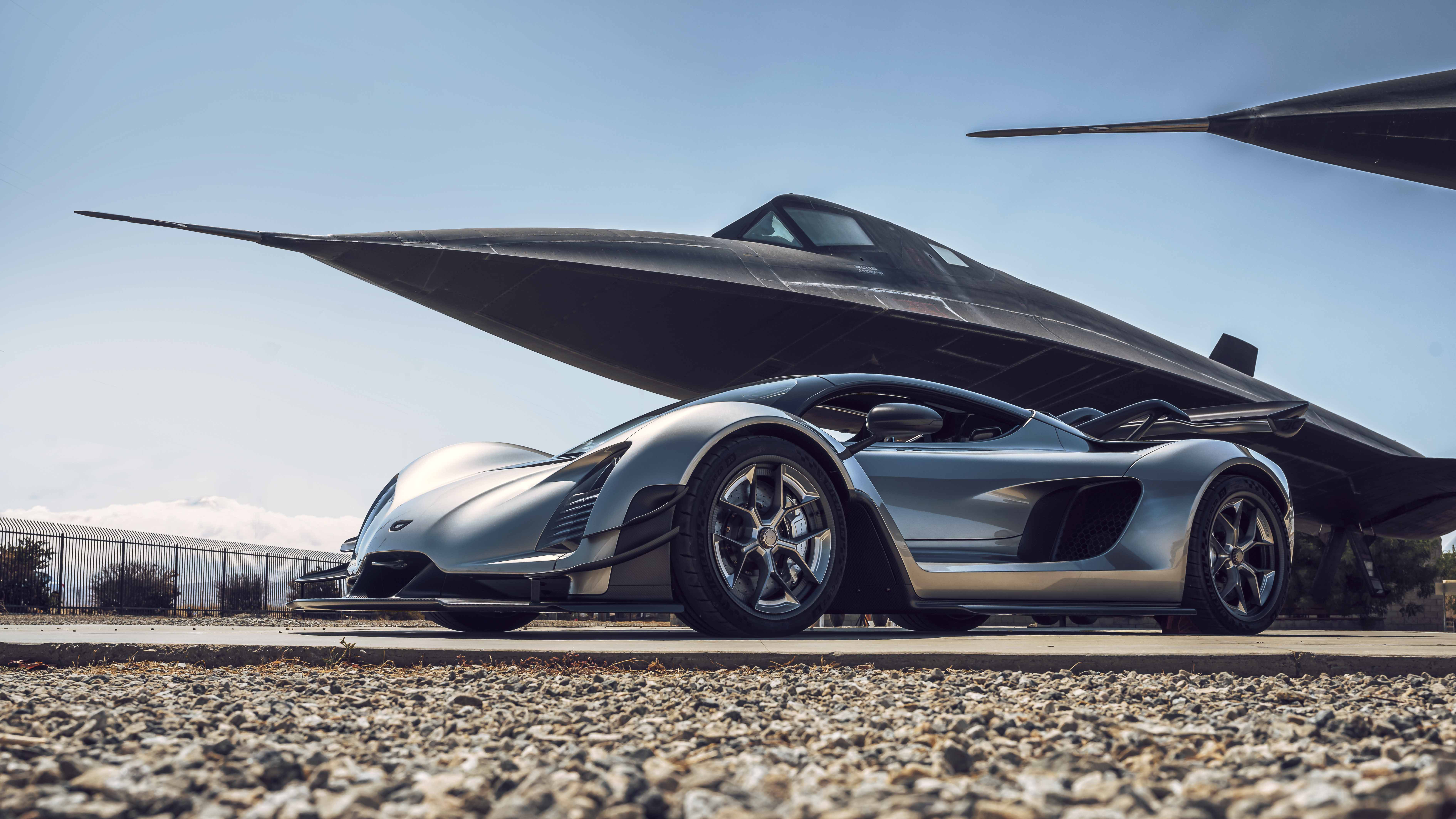 The Czinger 21C is a 1,233bhp 3D-printed hypercar