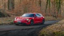 BMW M3 Touring vs Porsche Taycan GTS Sport Turismo