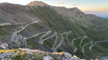 Countach vs Revuelto on the Stelvio Pass