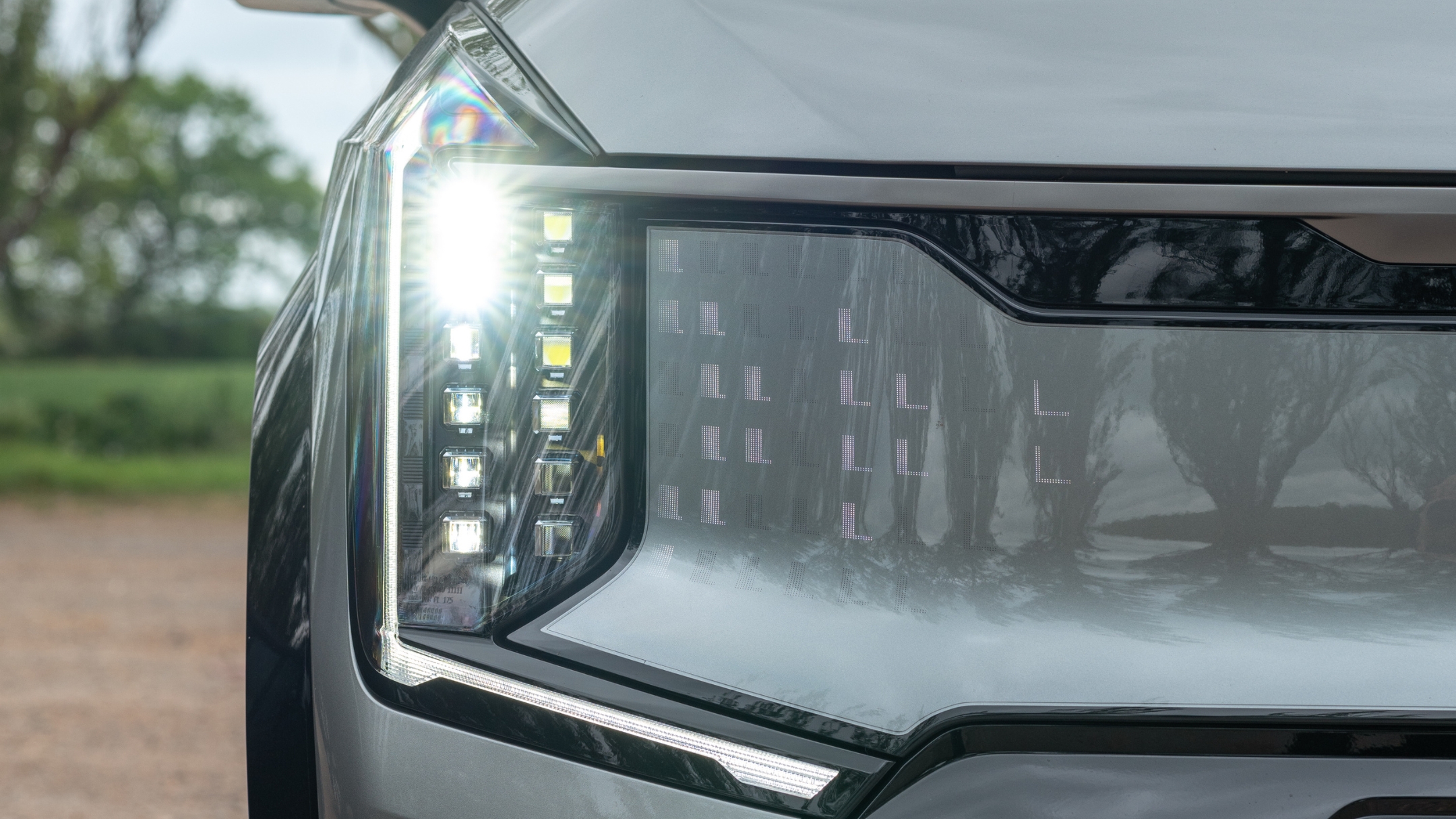 Head to head: Volvo EX90 Twin Motor and Kia EV9 GT