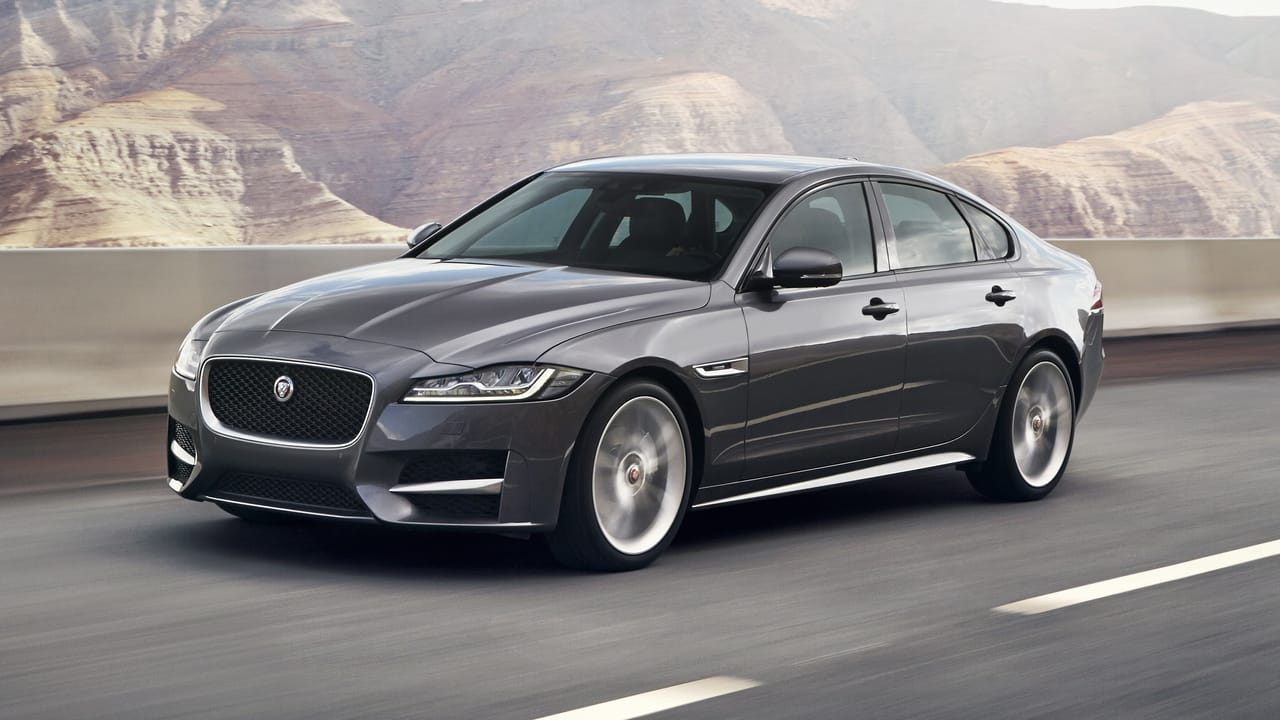 2017 Jaguar XF Review & Ratings