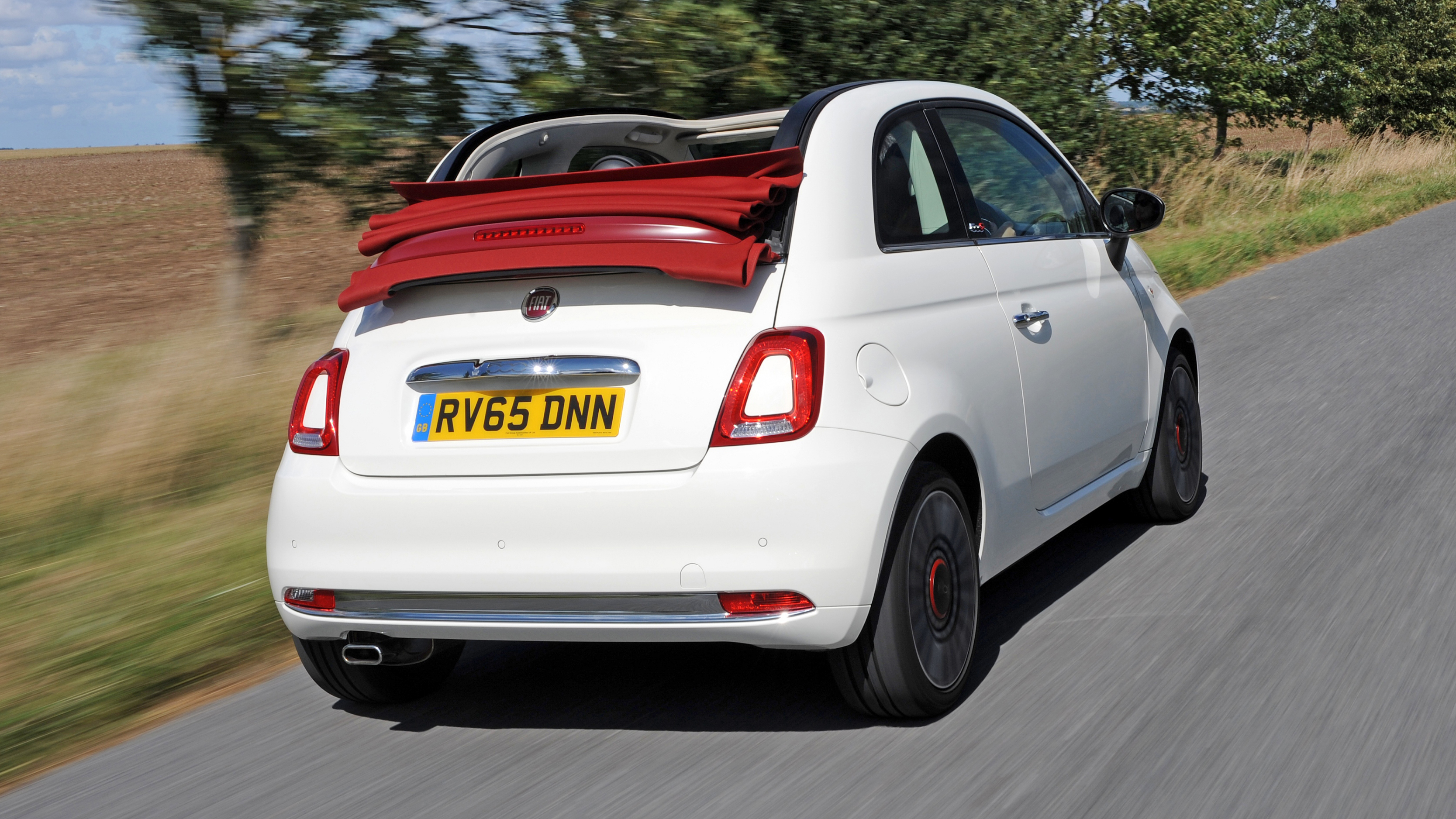 Auckland Dalset stromen First drive: the facelifted Fiat 500C 'TwinAir' Reviews 2023 | Top Gear