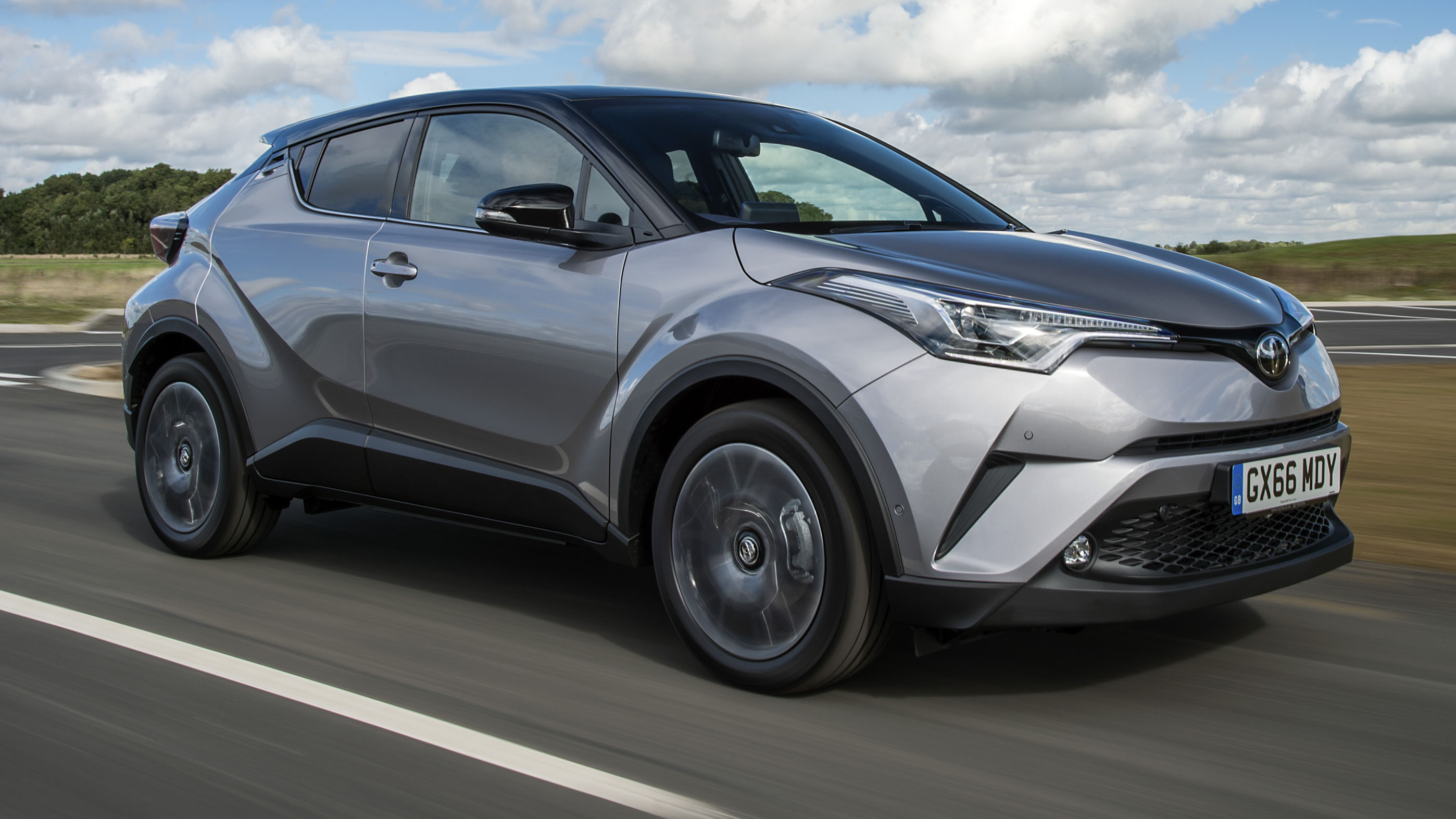 Toyota C-HR review: we drive the non-hybrid version Reviews 2024