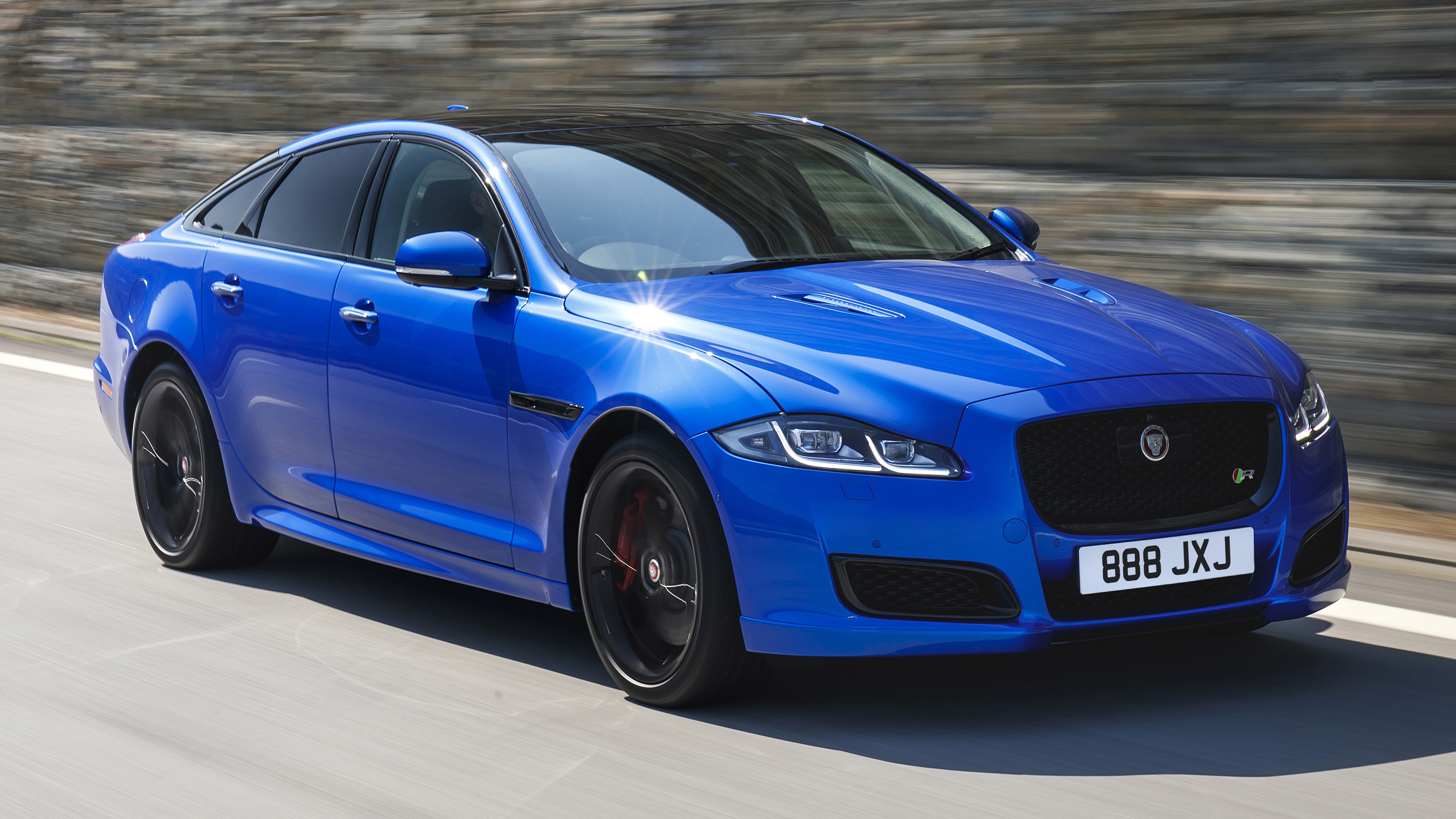 Jaguar Xjr 575 Review The Most Thuggish Xj Yet Reviews 21 Top Gear