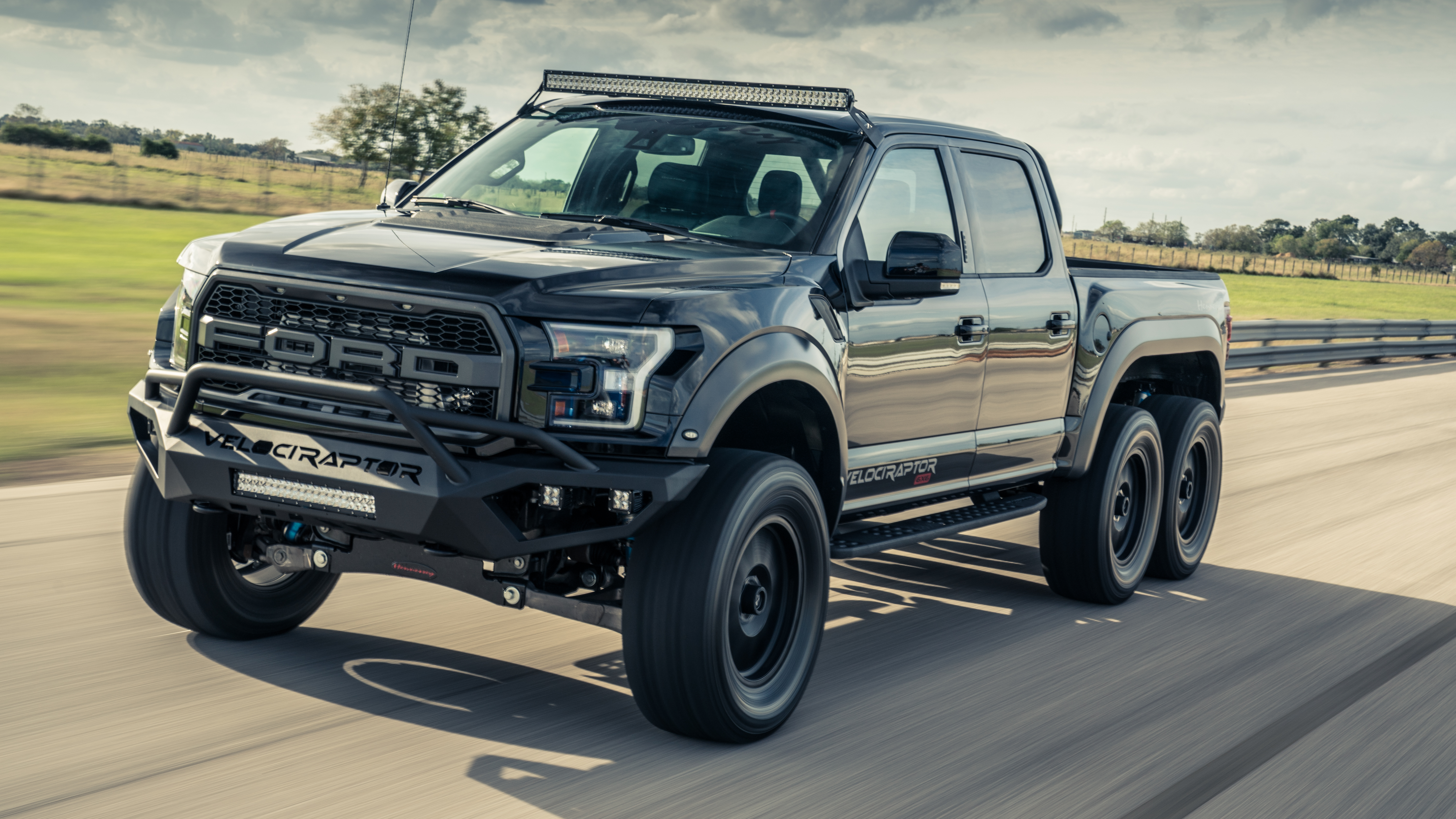 This is the Ford F250 MegaRaptor truck Top Gear