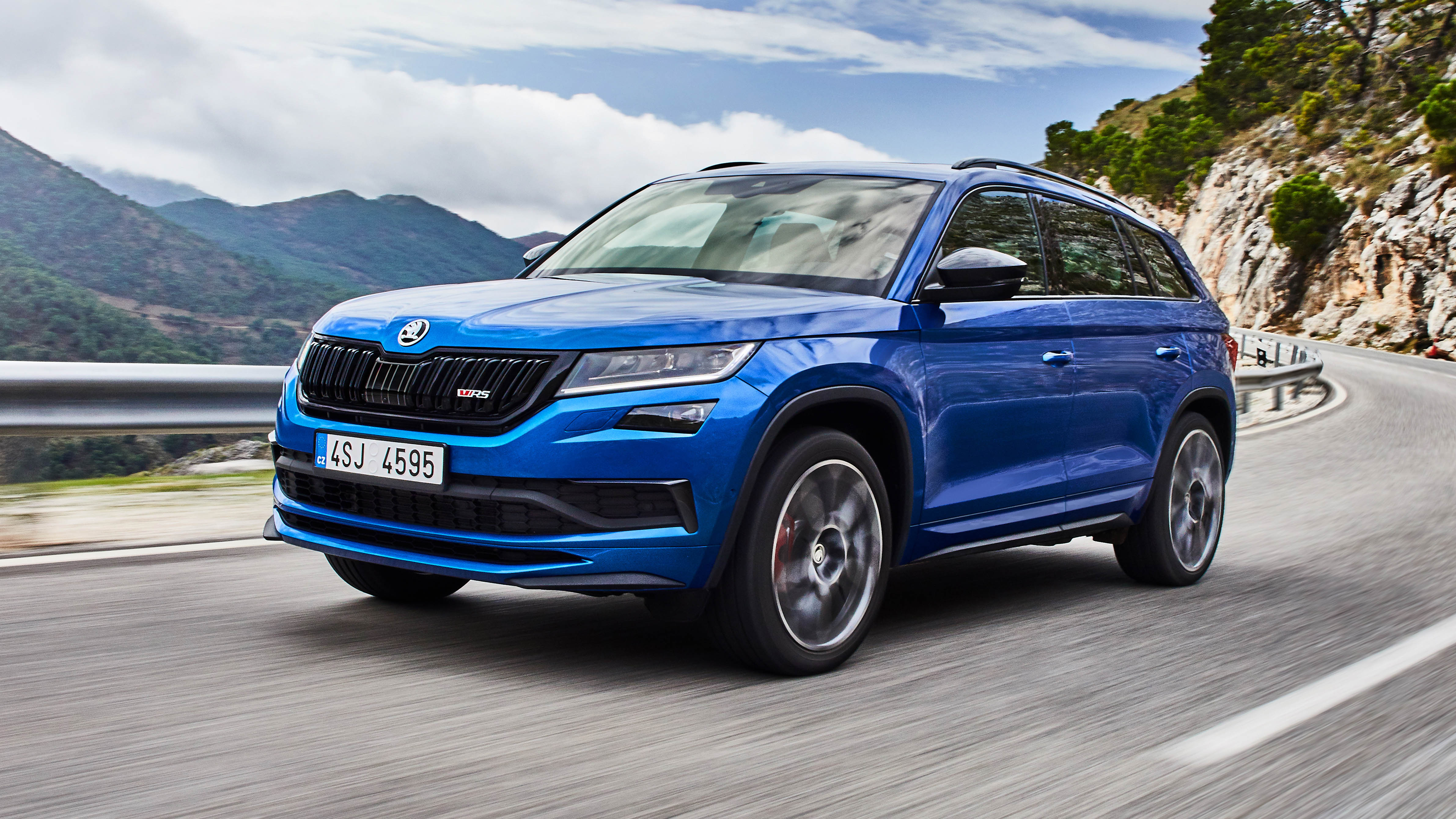 fire gange Afgang barndom Skoda Kodiaq vRS review: hot(ish) diesel SUV tested Reviews 2023 | Top Gear