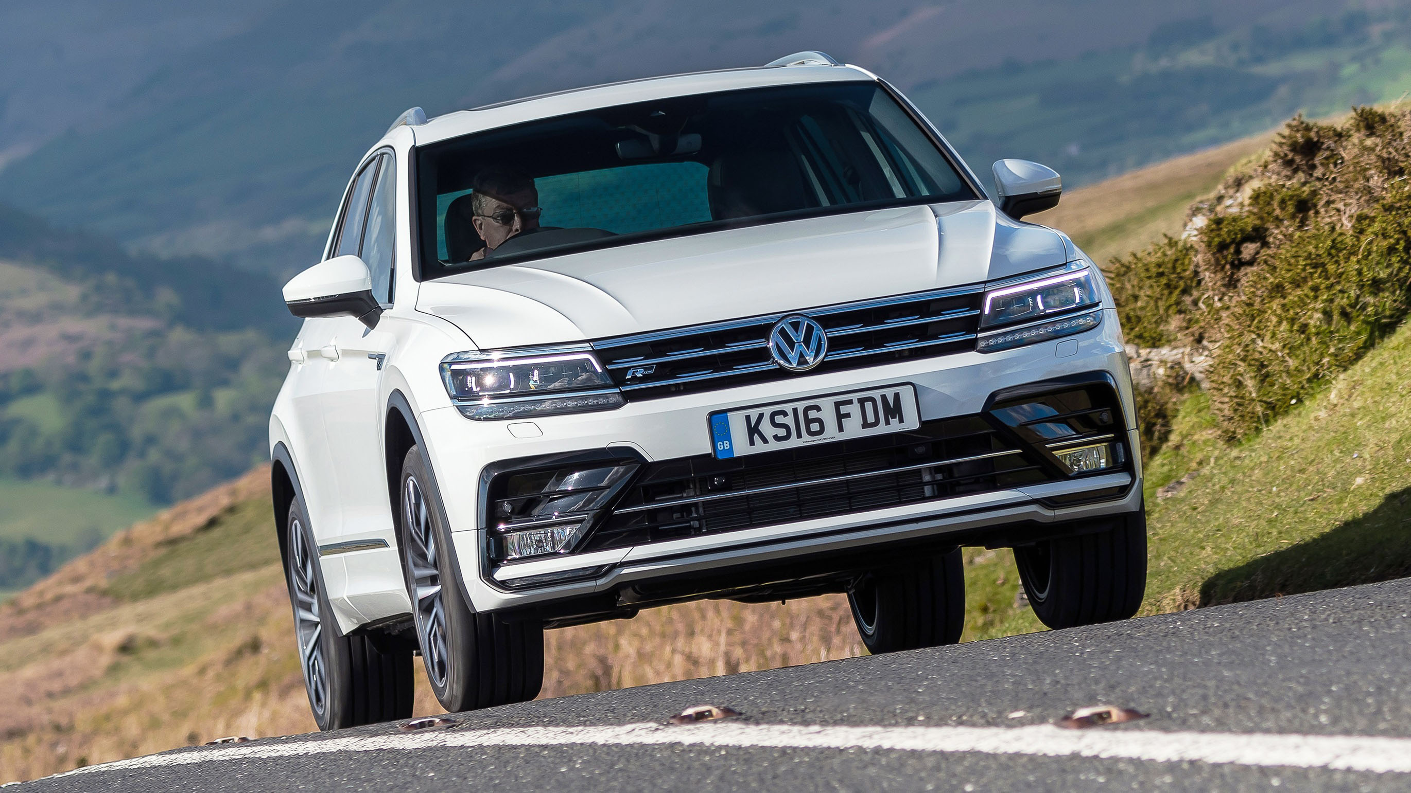Volkswagen Tiguan 230 review: the GTI-engined SUV Reviews 2024 | Top Gear