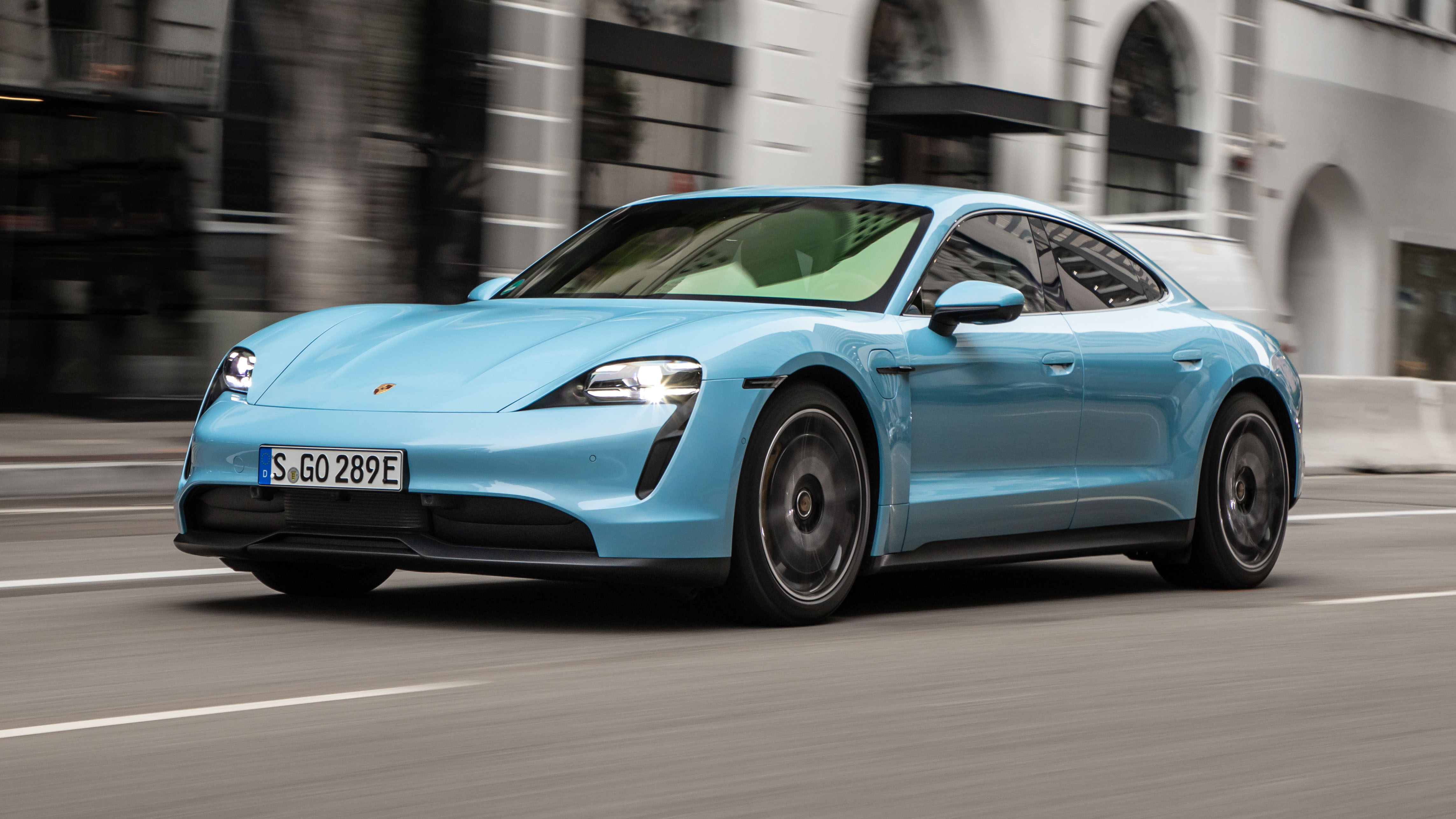 Universel Slagskib Giv rettigheder Porsche Taycan 4S review: £88k performance EV tested Reviews 2023 | Top Gear