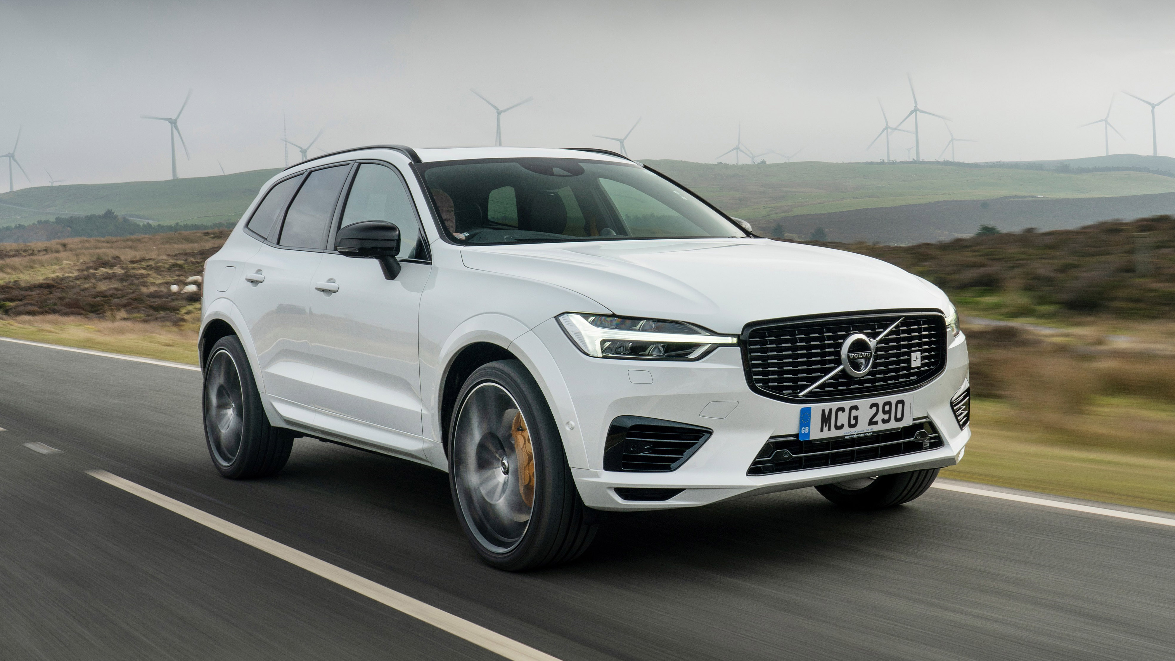 Volvo XC60 Polestar Engineered review: 409bhp hybrid SUV tested 2022 | Top Gear