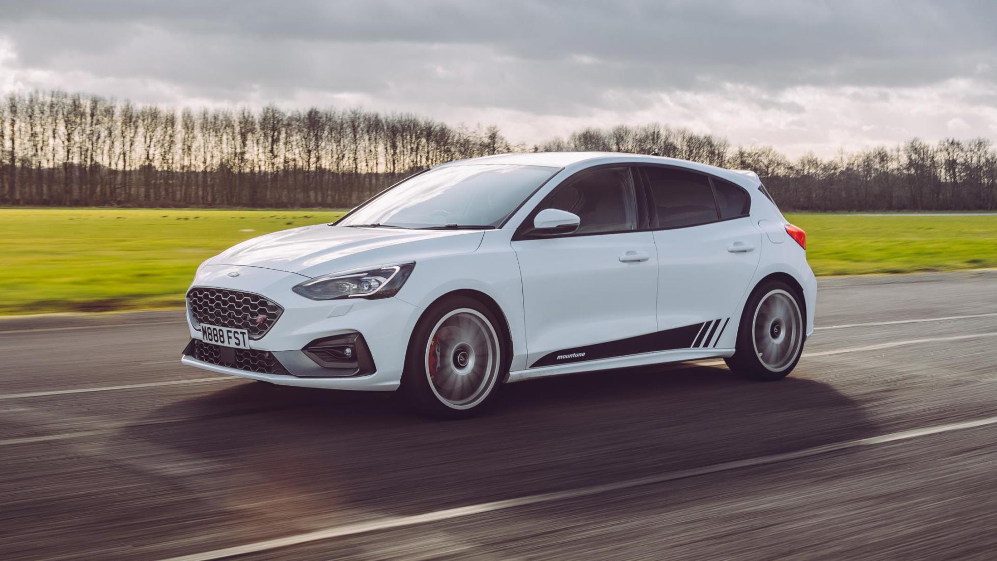 Ford Focus ST Mountune m330 tested: Brit-tuned hot hatch driven Reviews  2024