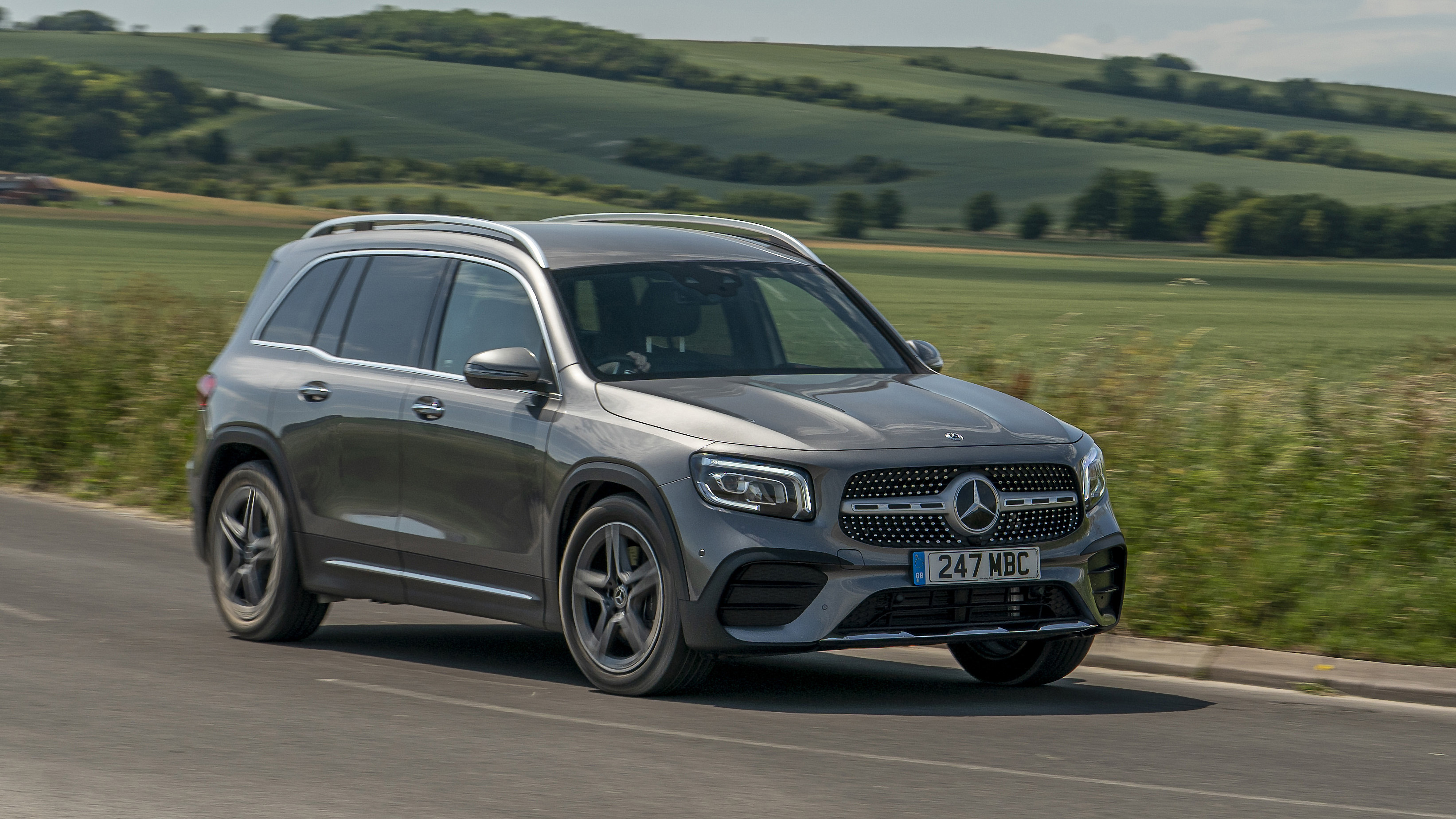 Mercedes GLB 220d driven: roomy seven-seat baby Benz SUV tested Reviews  2024