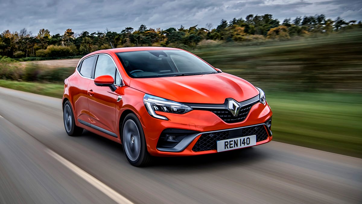 Renault Clio hybrid review techy supermini driven Reviews 2024 Top Gear