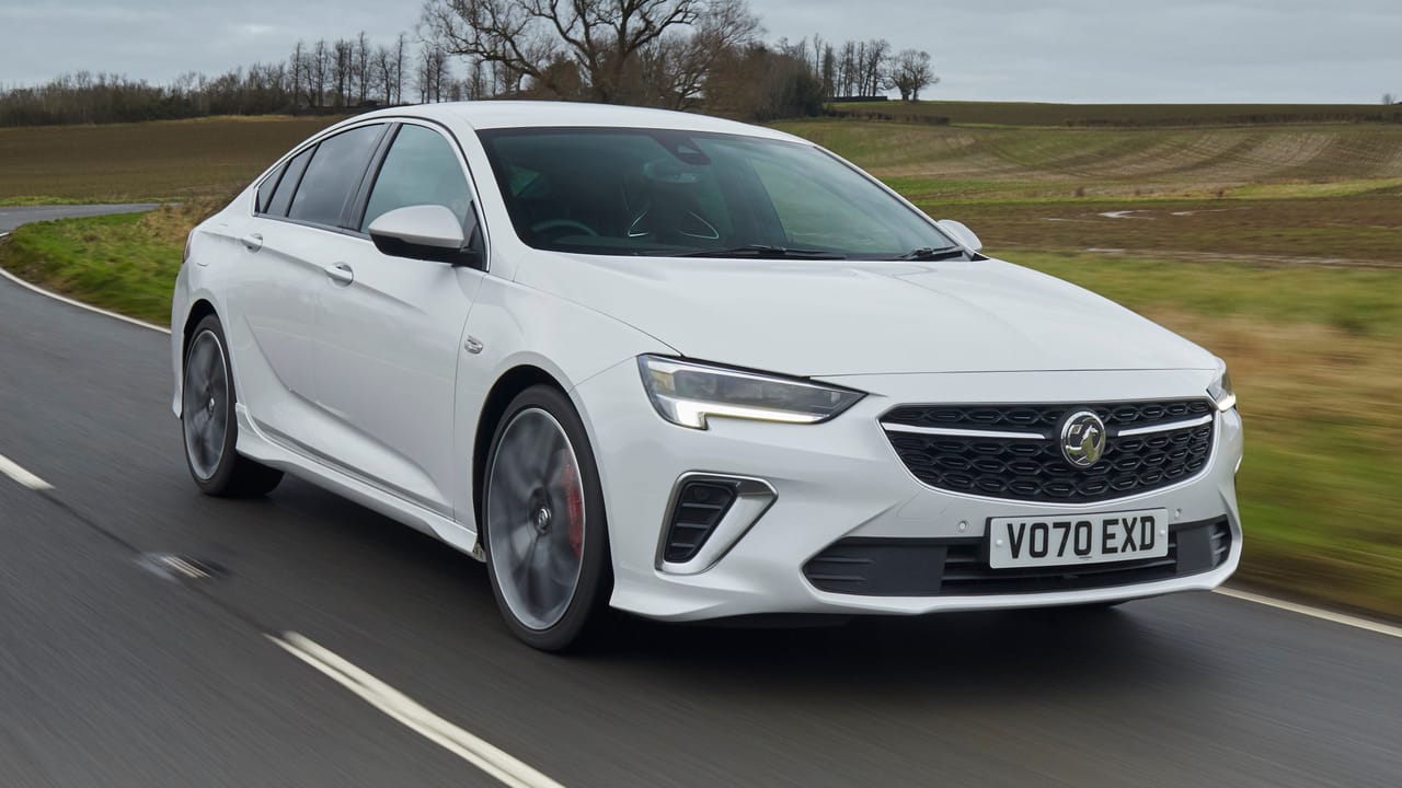 High-Tech All-Wheel Drive with Opel Grandland Hybrid4, Opel Insignia and Opel  Insignia GSi, Opel