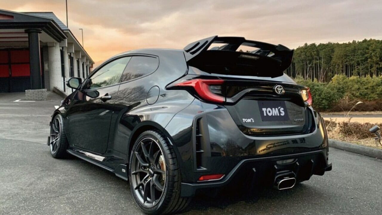 Тойота ярис gr sport