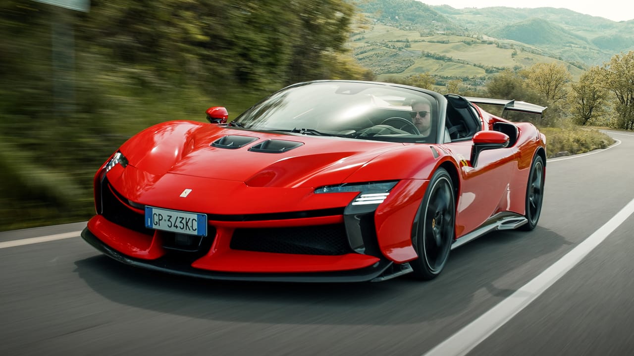 Hardtop Module Sf90 Ferrari SF90 XX Spider review: a hardcore folding hard-top? Reviews ...