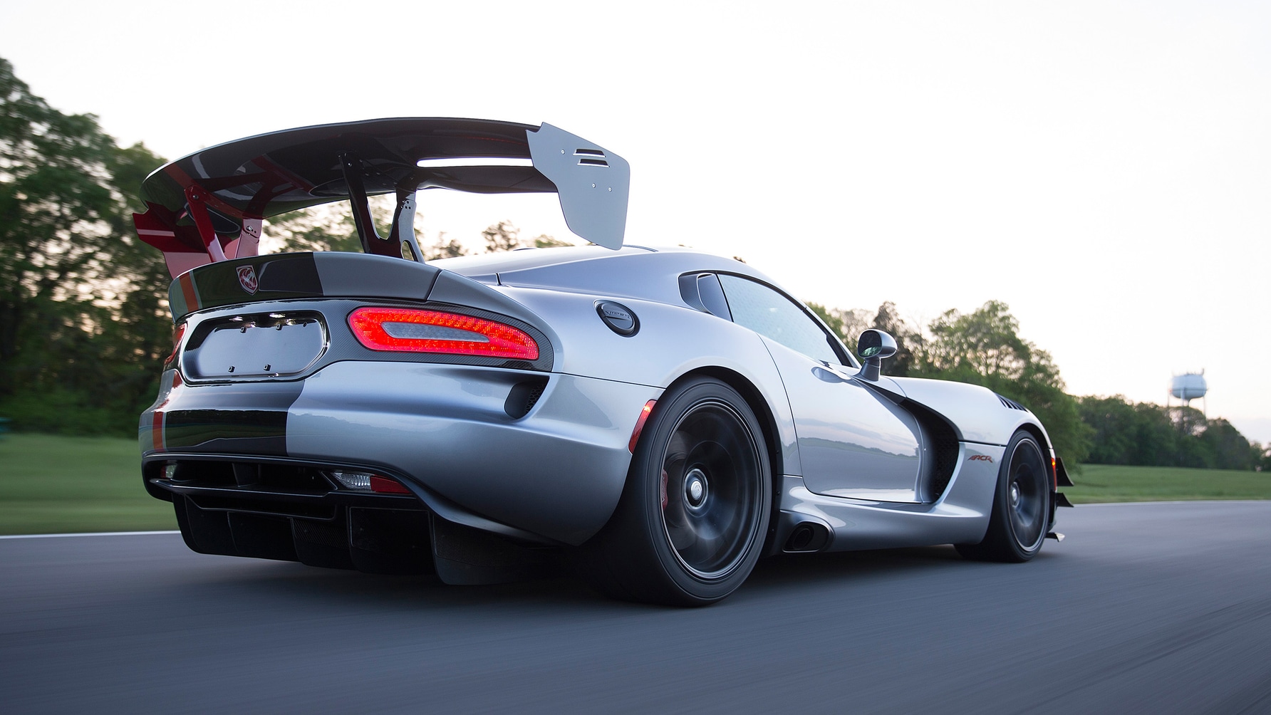 First Drive: Dodge Viper ACR Reviews 2025 | Top Gear