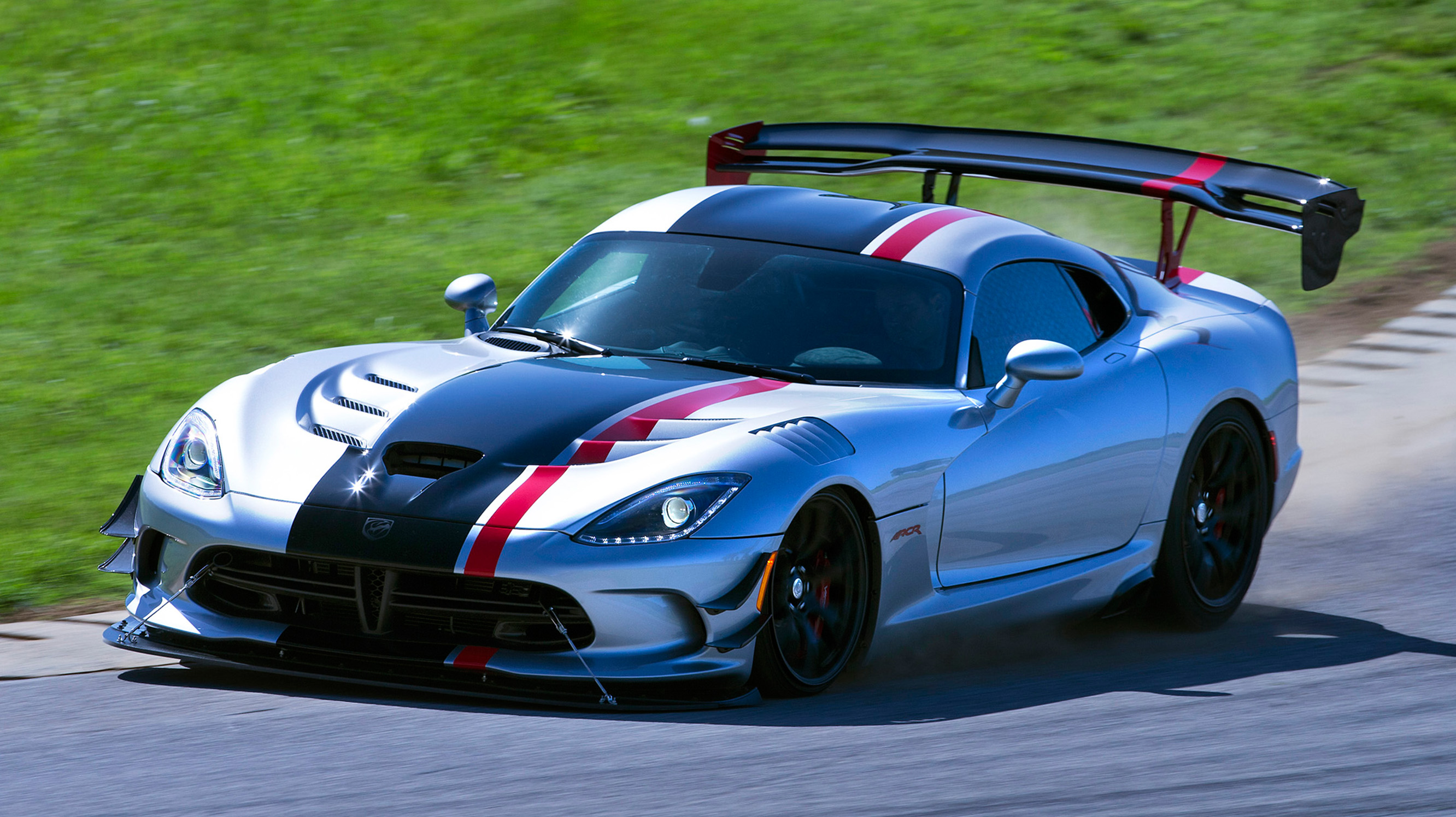 First Drive Dodge Viper ACR Reviews 2024 Top Gear