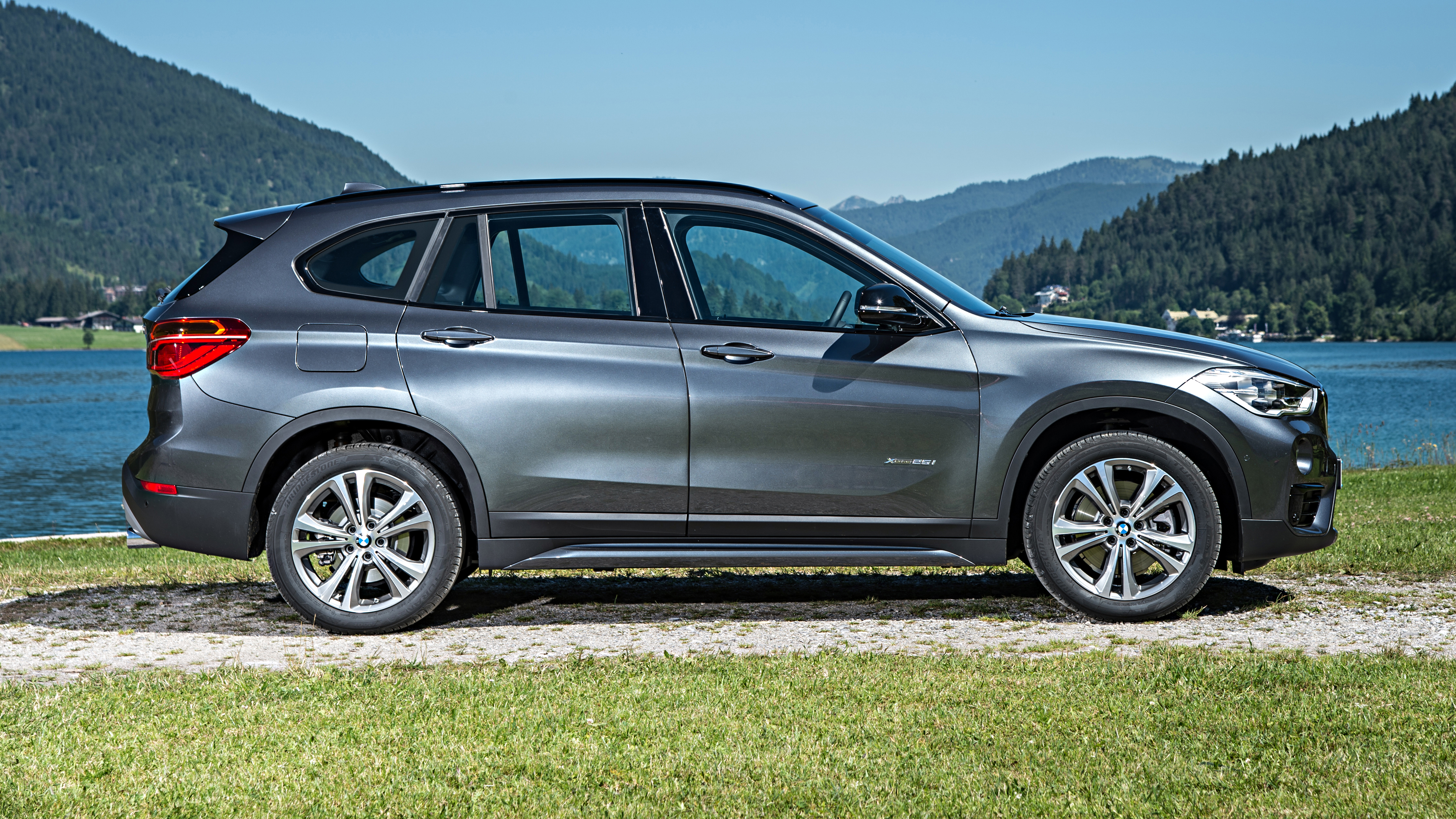 bmw_x1_xdrive25i_031.jpg