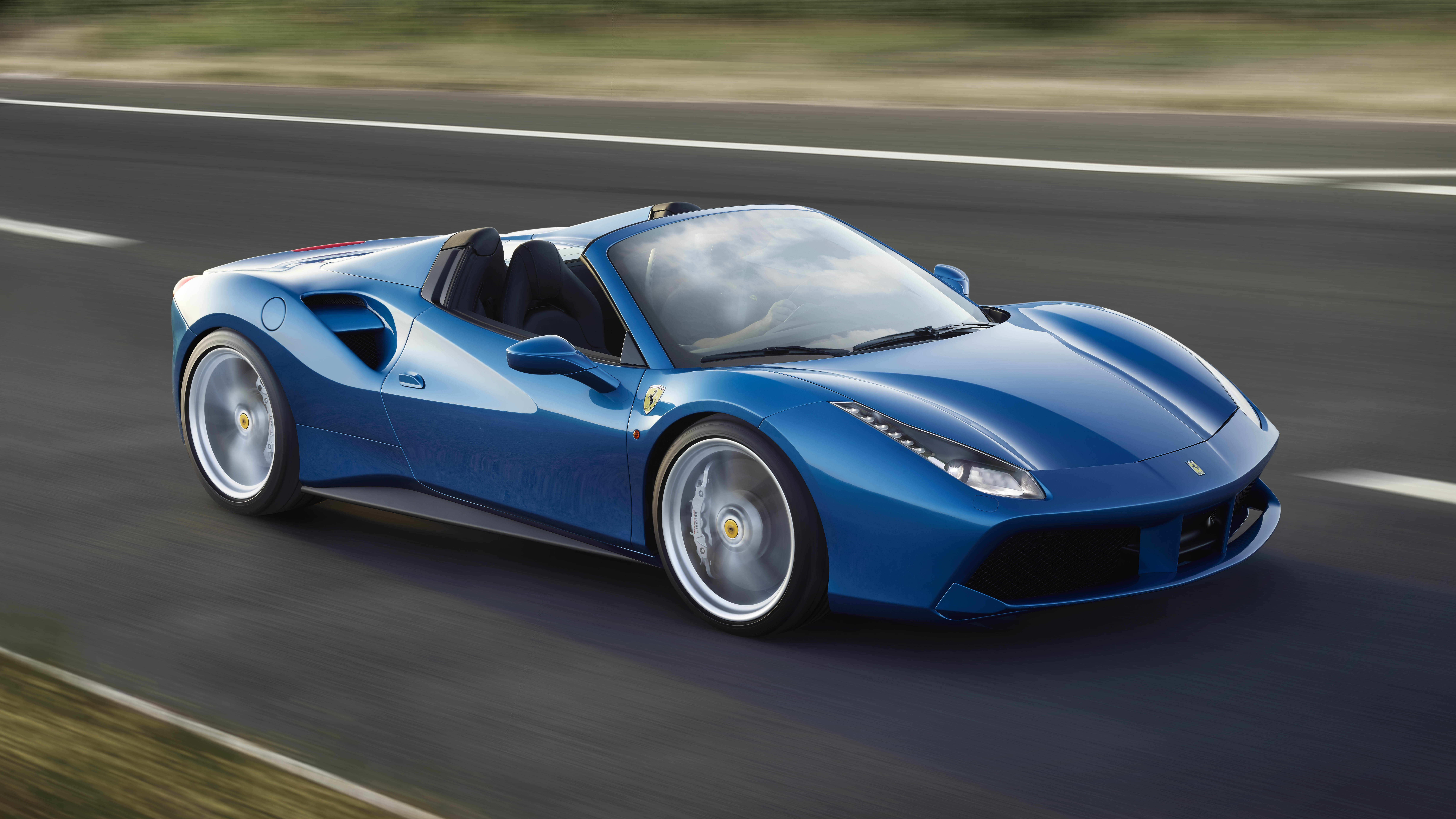 150512-car-ferrari-488-spider.jpg