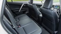 2016-rav4-hybrid-interior-7.jpg