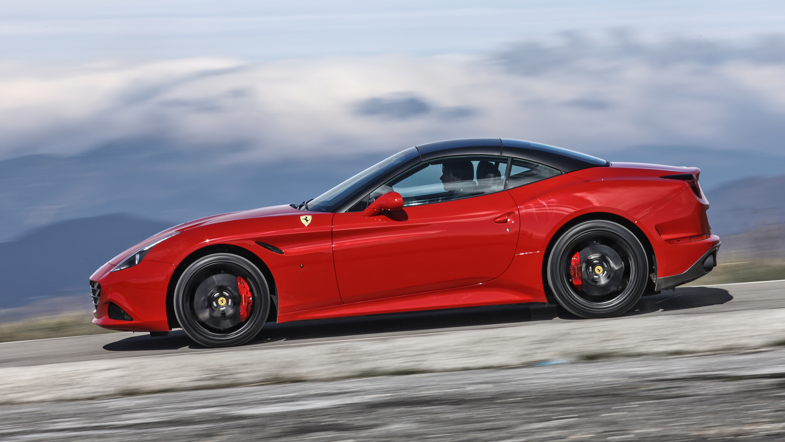 ferrari_california_t_hs_135.jpg