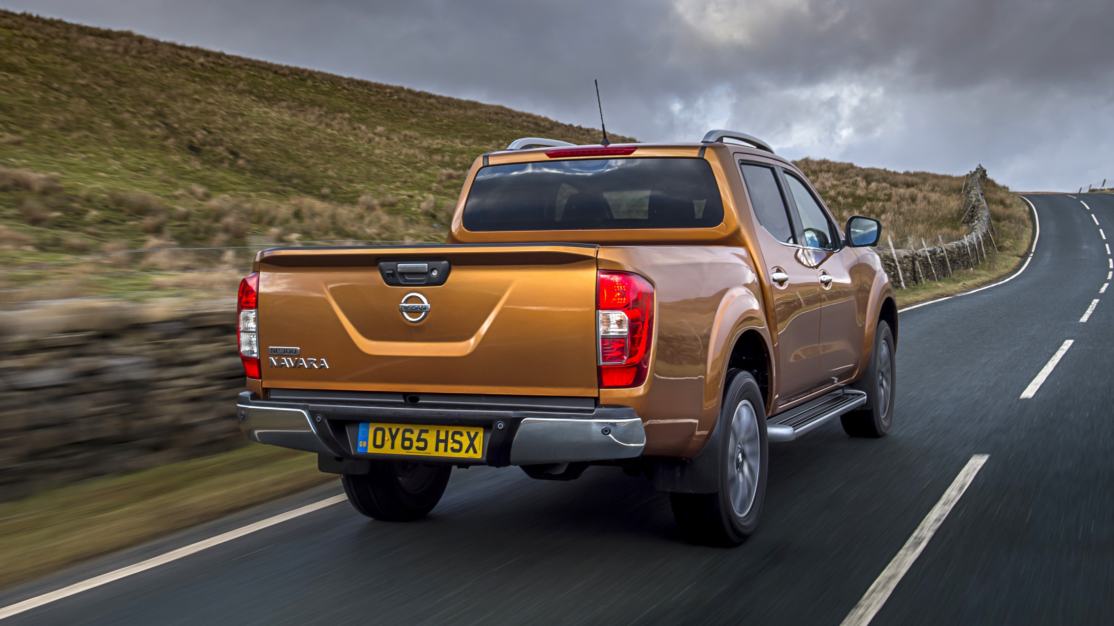 First UK drive: the Nissan NP300 Navara Reviews 2024