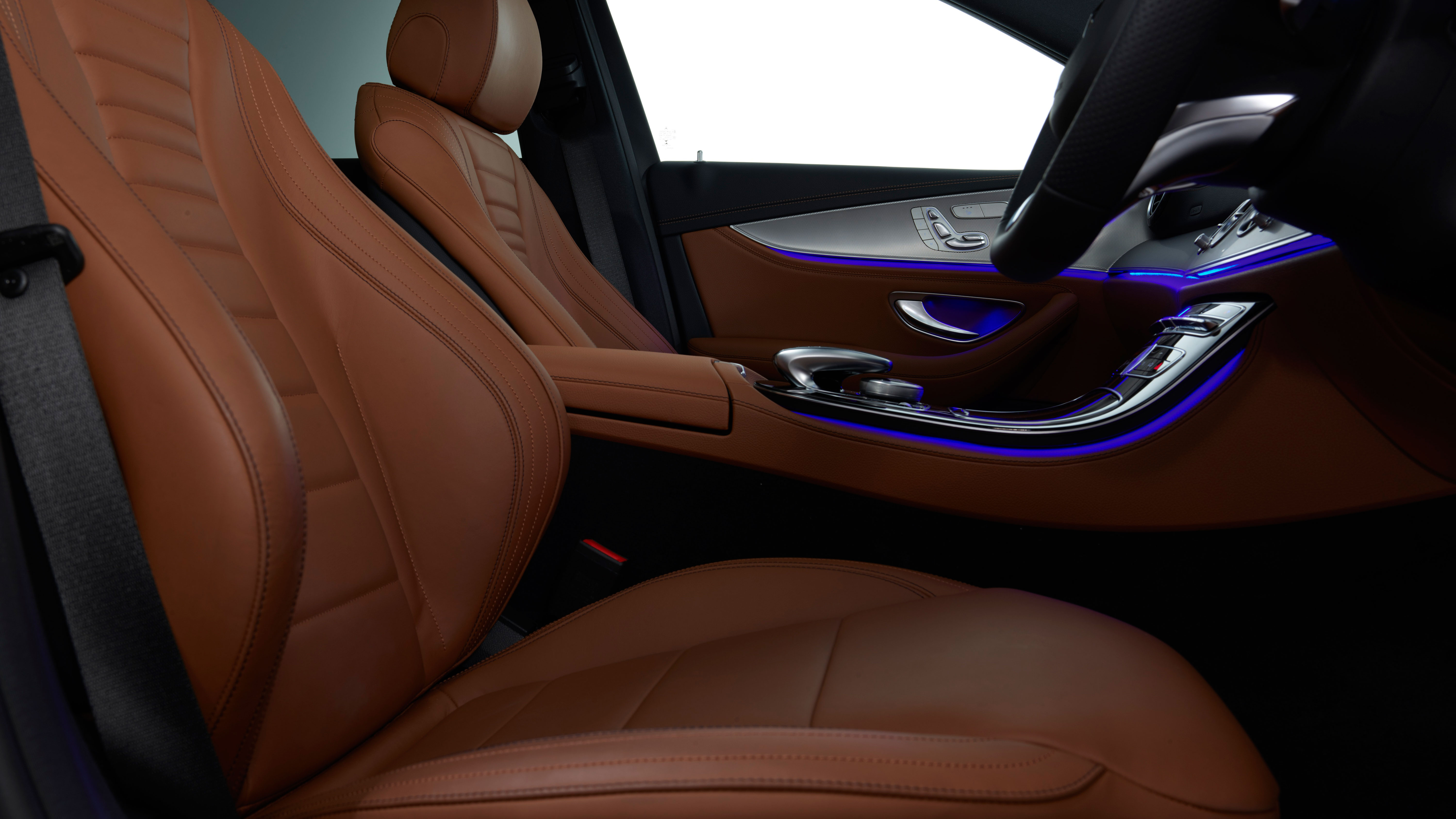merc_eclass_grey_interiors_seat_backfocus_016.jpg