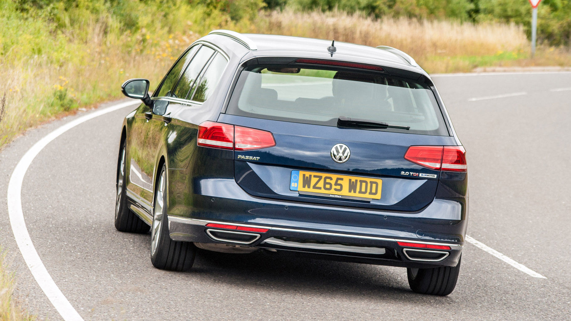 VW Passat BlueMotion gets diesel mpg from gas engine