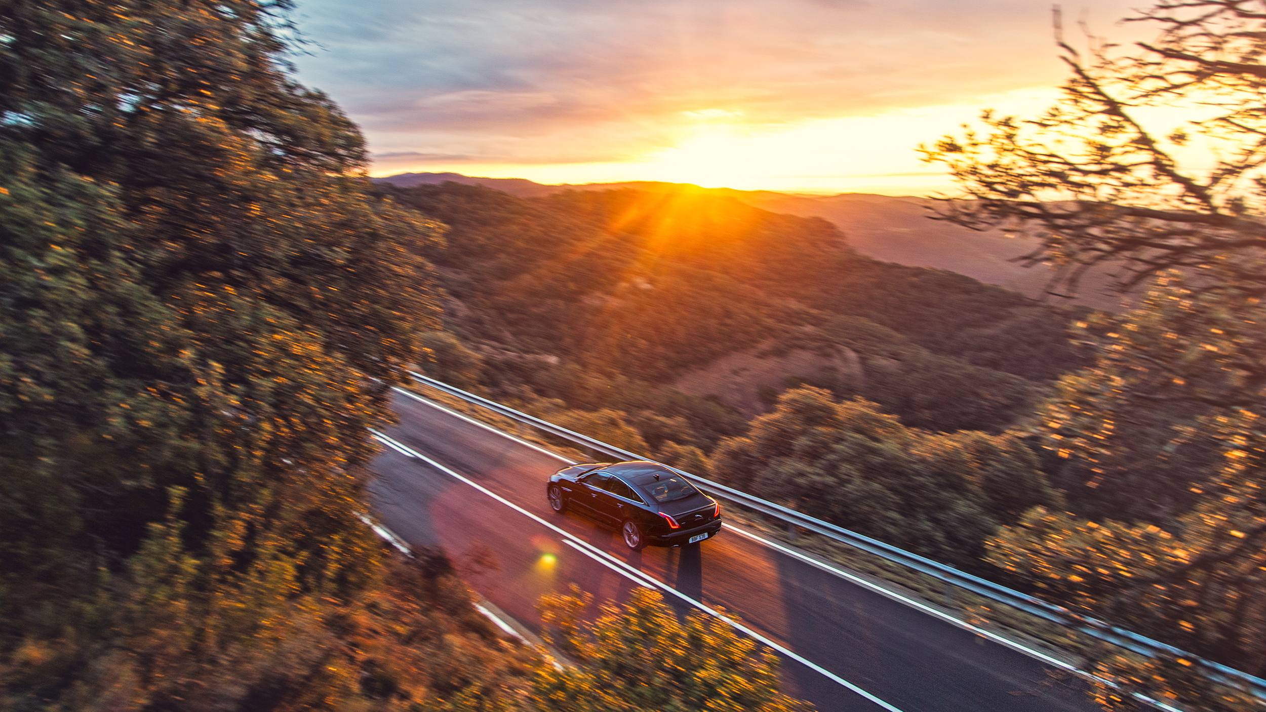 jag_xj_r_sport_image_190615_43.jpg