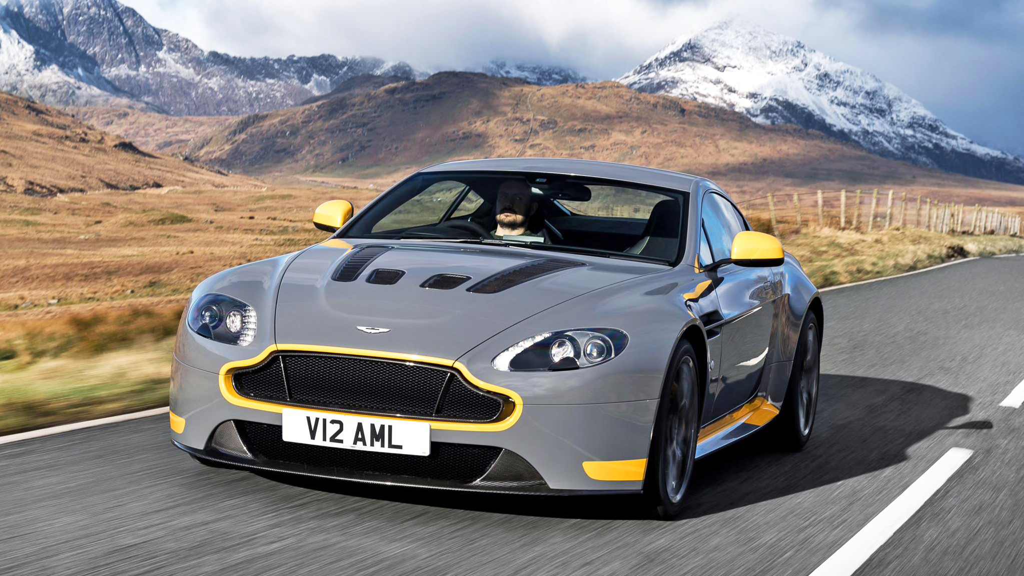 Review The Manual Aston Martin V12 Vantage S Top Gear