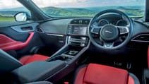 f-pace_041.jpg
