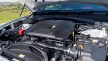 f-pace_048.jpg