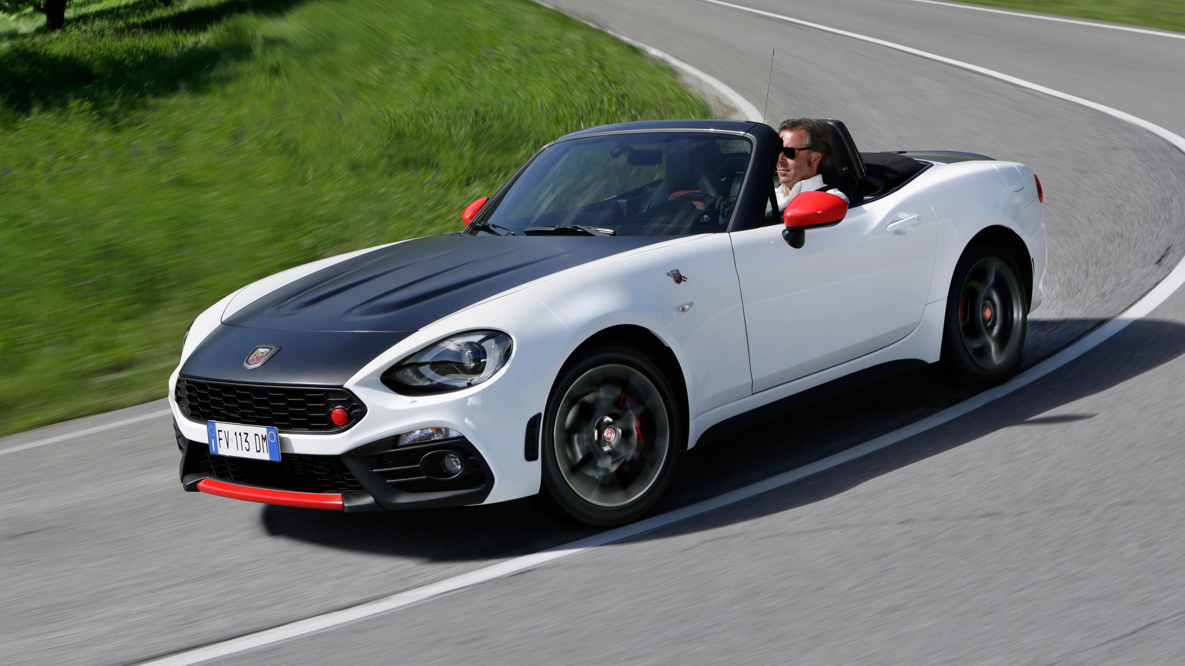 124 спайдер. Фиат 124 Spider Abarth. Fiat 124 Spider. Родстер Abarth 124 Spider. Fiat 124 Spider 2020.